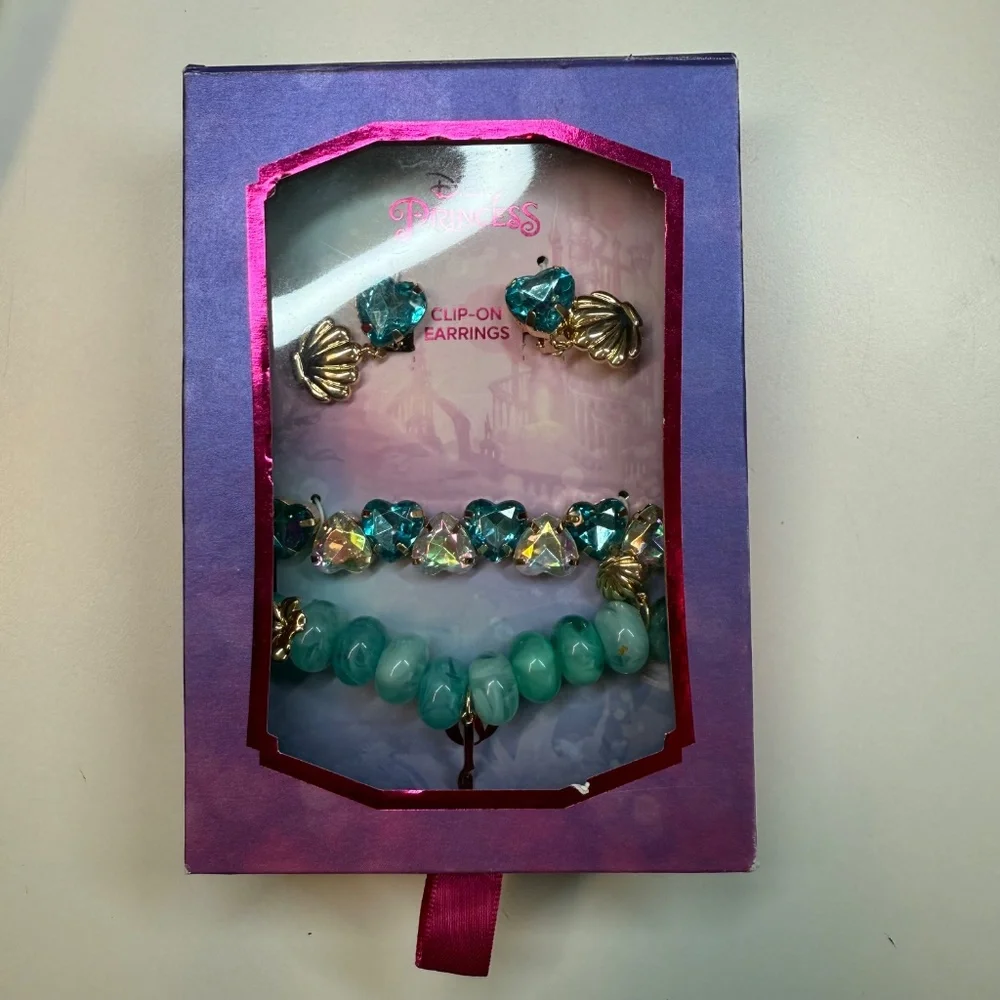 Disney Kids Princess The Little Mermaid Gold Tone Shell and Flower Bracelet Set